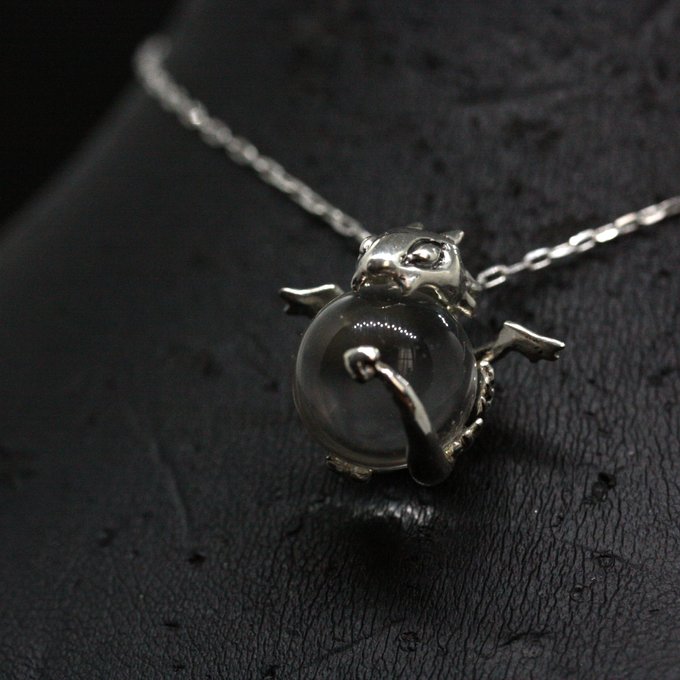 水晶にしがみつくドラゴンの赤ちゃんネックレス - 画像 (14)